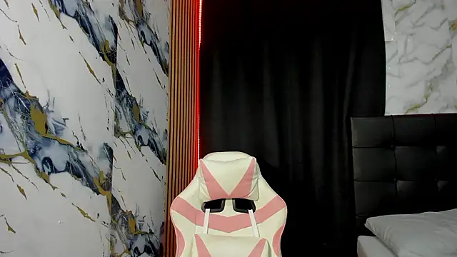 Scarlet DLuce online show from 02/24/26, 08:56