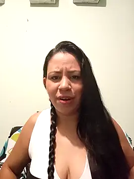 LeilaTaylor online show from 11/14/25, 12:59