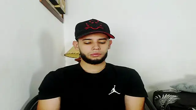 Maxcole 07 online show from 10/31/25, 03:02