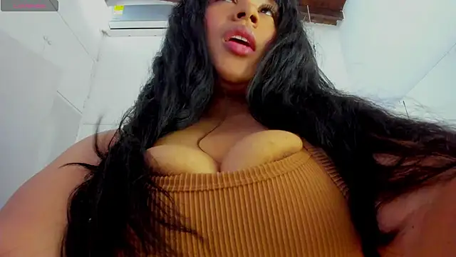 EmmadaSilva online show from 05/27/26, 07:11