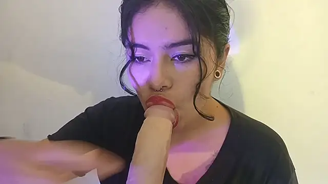 Snapshot of Magic_Alicee_ chatting on 11/09/25, 08:51 Magic Alicee online show from 11/09/25, 08:51