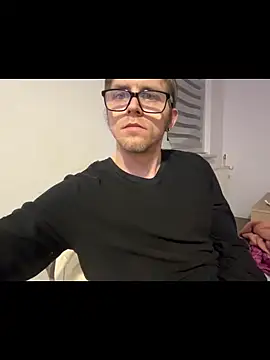 StephPra94 online show from 04/30/26, 10:58