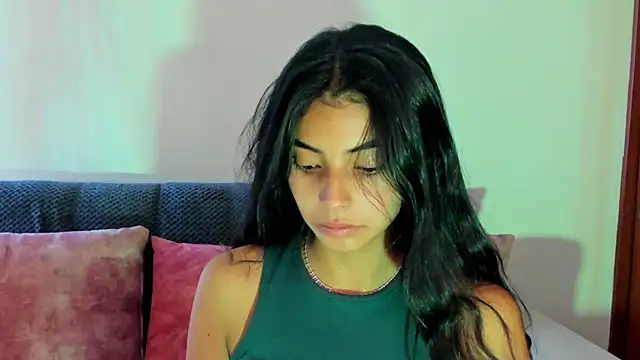 miadaviesx online show from 11/22/25, 12:48