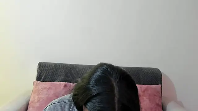 miadaviesx online show from 11/30/25, 02:32