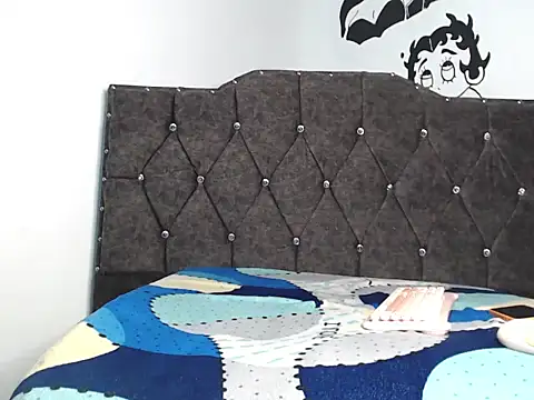 LiamANDJordan online show from 05/17/26, 01:58