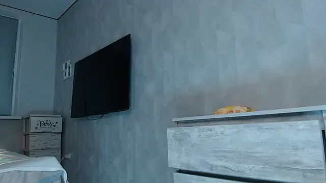 little paw  online show from 04/03/26, 08:40