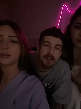 dorneles20 online show from 10/22/25, 08:03