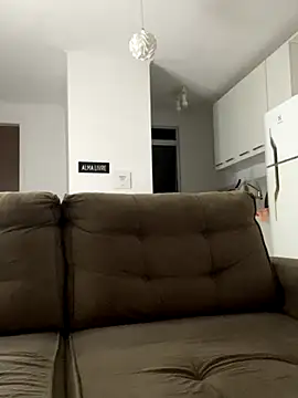 dorneles20 online show from 11/13/25, 04:00