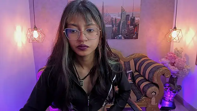 Snapshot of Noa_clk chatting on 11/12/25, 03:40 Noa clk online show from 11/12/25, 03:40