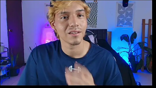 Snapshot of Habel__moretti chatting on 02/17/26, 06:03 Habel moretti online show from 02/17/26, 06:03