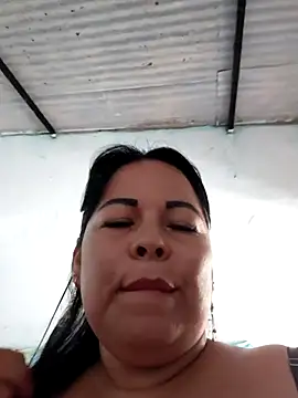 mother2-divorced online show from 10/29/25, 01:35