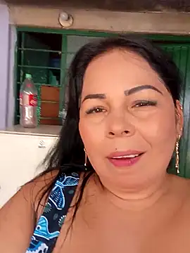 Snapshot of mother2-divorced chatting on 05/12/26, 07:33 mother2-divorced online show from 05/12/26, 07:33