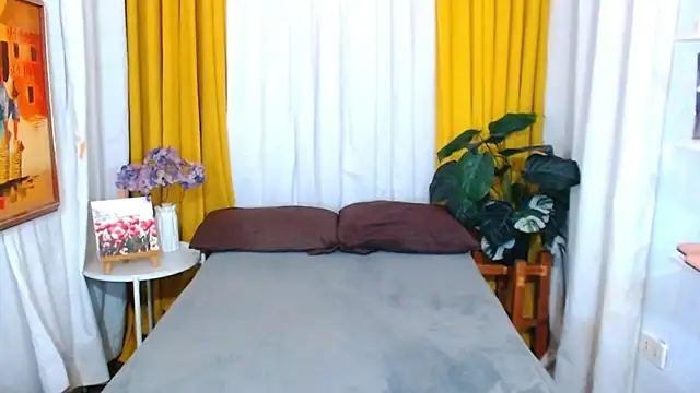 DianaFierce online show from 11/19/25, 04:23