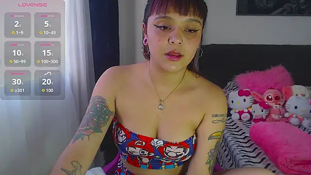 Snapshot of Flame_Violeta chatting on 12/13/25, 10:26 Flame Violeta online show from 12/13/25, 10:26