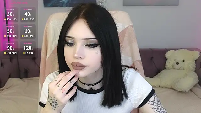 Emma Kirks online show from 11/27/25, 10:39