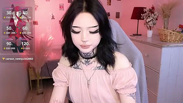 Snapshot of Emma_Kirks chatting on 05/30/26, 10:45 Emma Kirks online show from 05/30/26, 10:45