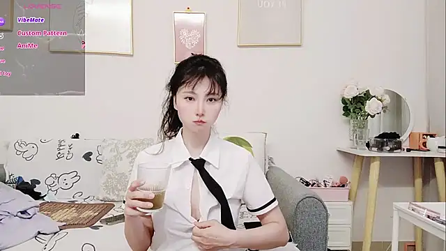Snapshot of yuyan3929 chatting on 06/04/26, 01:55 yuyan3929 online show from 06/04/26, 01:55