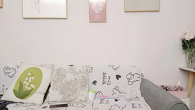 Snapshot of yuyan3929 chatting on 06/19/26, 01:10 yuyan3929 online show from 06/19/26, 01:10
