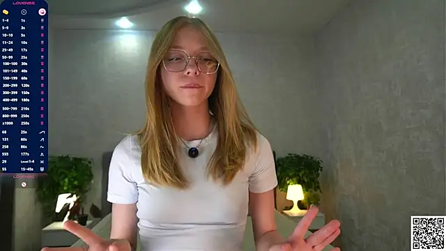 BarbaraViggiani online show from 12/15/25, 06:34