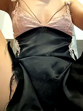 Emily-y online show from 11/19/25, 01:11