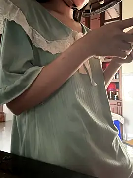 Emily-y online show from 12/19/25, 04:30