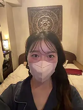 karenchaaan online show from 06/11/26, 12:54