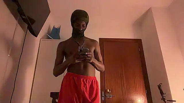 Snapshot of Albert_Madrid chatting on 07/16/26, 07:42 Albert Madrid online show from 07/16/26, 07:42