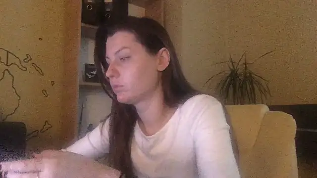 DollyRoma online show from 12/17/25, 01:28