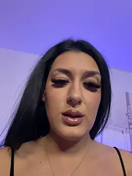 claraseloura online show from 11/29/25, 08:23