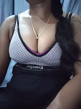Ezabelljohn online show from 06/04/26, 09:37