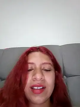 Snapshot of Lunatemptress4 chatting on 12/15/25, 10:52 Lunatemptress4 online show from 12/15/25, 10:52