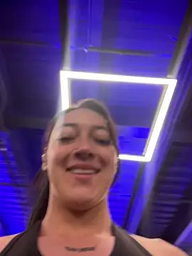 Lia  white online show from 11/11/25, 03:34