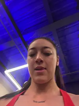 Lia  white online show from 11/14/25, 07:01