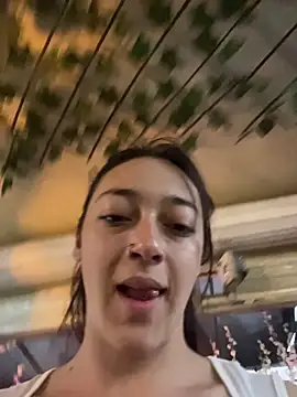 Lia  white online show from 11/18/25, 10:36