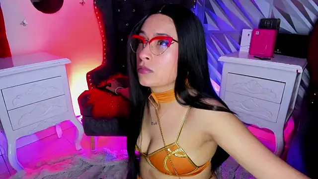 Roxanne Han online show from 07/08/26, 12:42