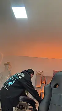 Sebastian Reed online show from 02/20/26, 05:26