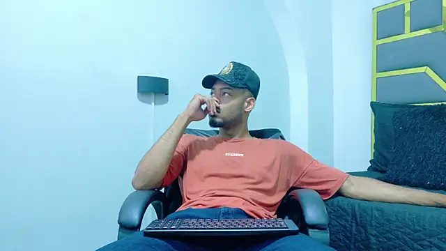 Neytanmalcon online show from 11/25/25, 08:53