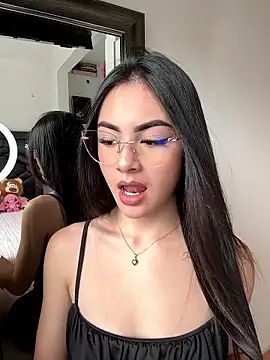 IslaCole online show from 01/14/26, 06:57