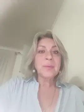 Snapshot of Anabel-455 chatting on 10/28/25, 03:47 Anabel-455 online show from 10/28/25, 03:47