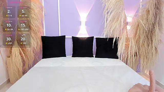 MiaTease  online show from 11/14/25, 12:15