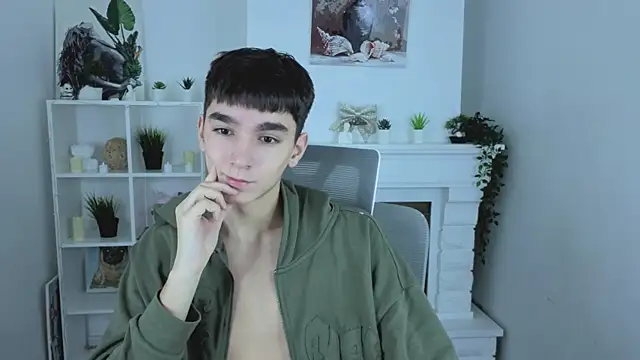 YamiTwink online show from 12/03/25, 08:29