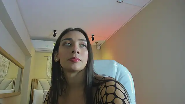 NahimiThompson online show from 04/18/26, 07:29