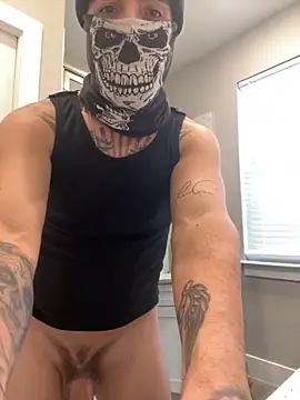 Snapshot of Jamall27 chatting on 11/13/25, 01:10 Jamall27 online show from 11/13/25, 01:10