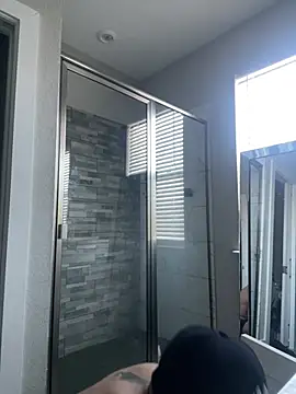 Snapshot of Jamall27 chatting on 03/04/26, 02:01 Jamall27 online show from 03/04/26, 02:01