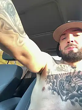 Snapshot of Jamall27 chatting on 03/05/26, 12:56 Jamall27 online show from 03/05/26, 12:56