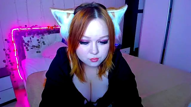 Lovly Vixen online show from 11/29/25, 07:28