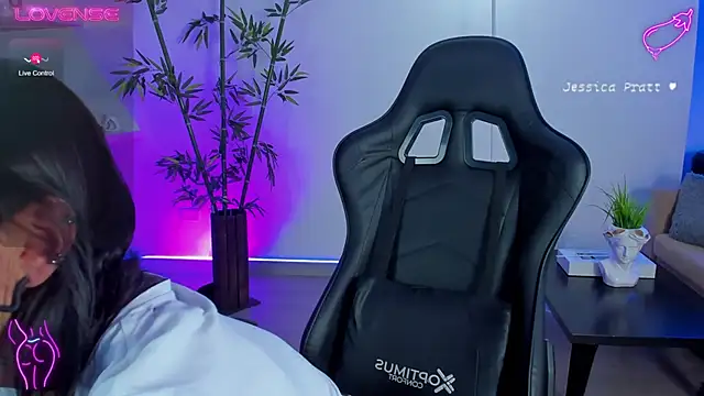 JessicaPratt online show from 01/16/25, 07:52