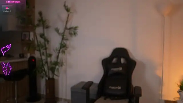 JessicaPratt online show from 03/24/26, 12:54