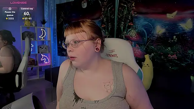 LottieReed online show from 11/06/25, 01:56