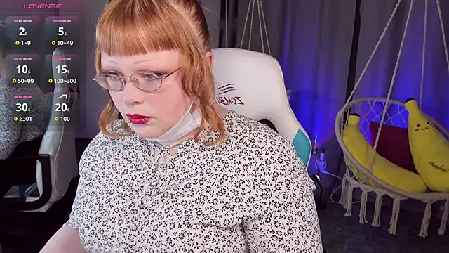 LottieReed online show from 02/19/26, 06:15